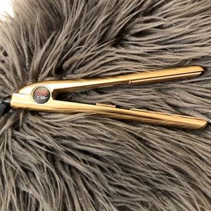 Bundle: CHI Flat Iron/hair clips/hair towel wraps